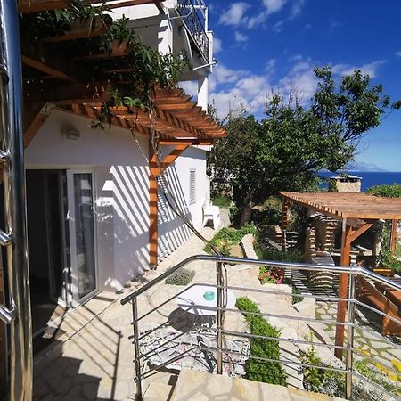 Apartments By The Sea Mimice, Omis - 14230 Exterior foto