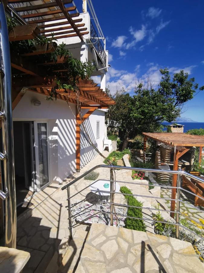 Apartments By The Sea Mimice, Omis - 14230 Exterior foto
