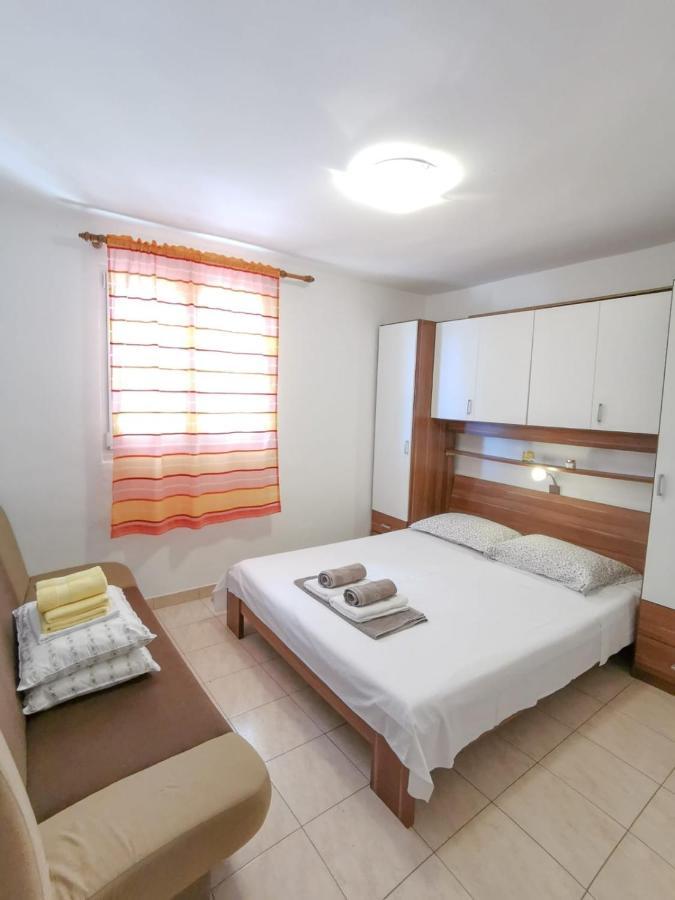 Apartments By The Sea Mimice, Omis - 14230 Exterior foto