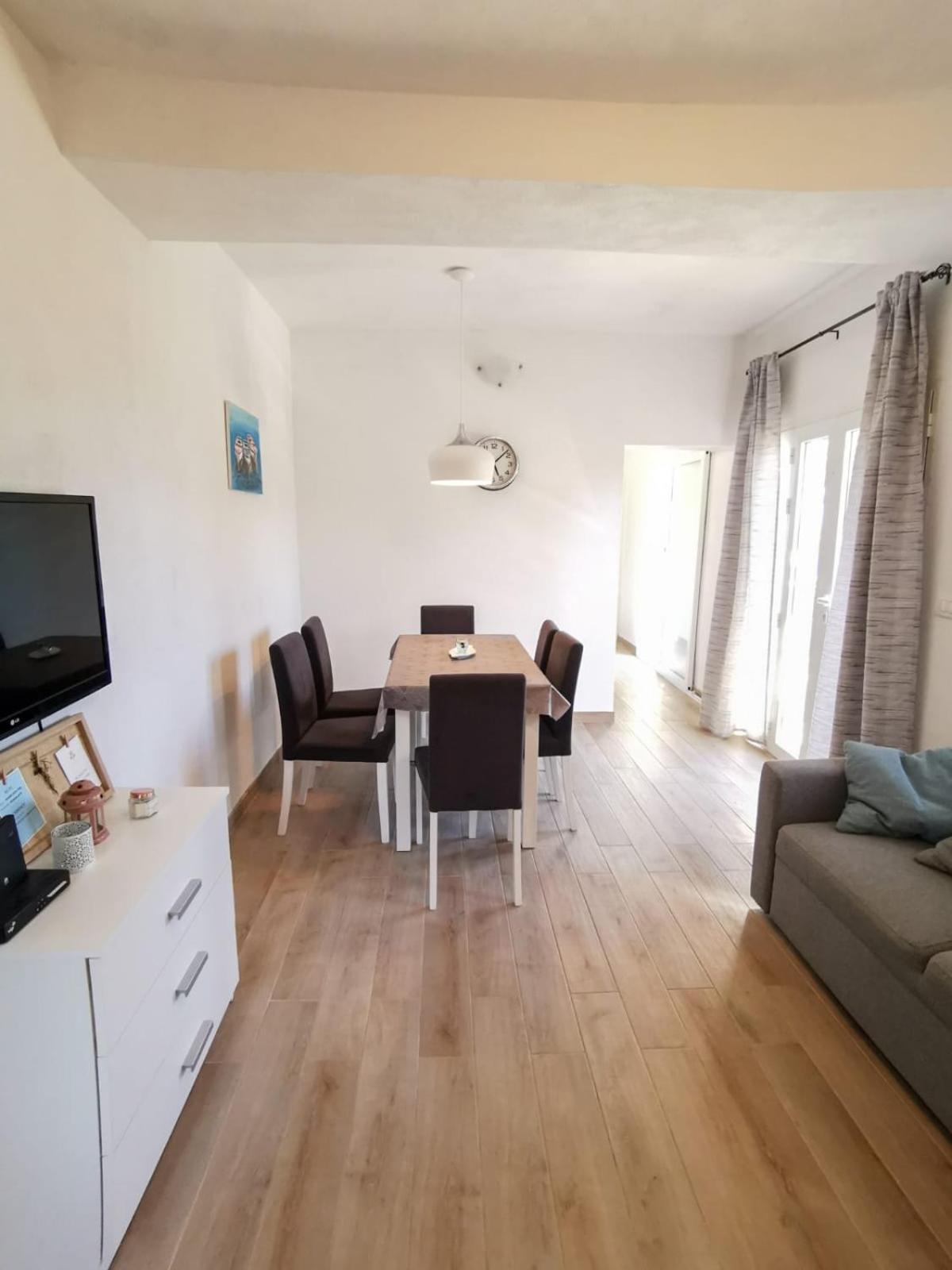 Apartments By The Sea Mimice, Omis - 14230 Zimmer foto